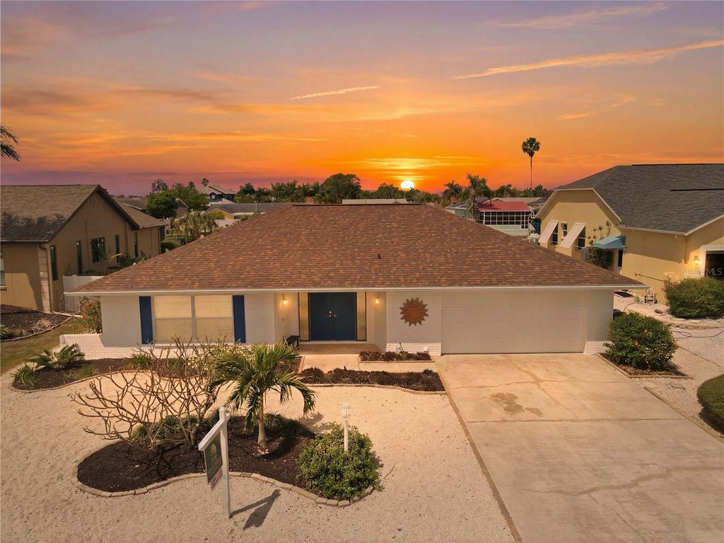 Photo of 6528 Santiago Court, Apollo Beach, FL 33572 (MLS # TB8376268)