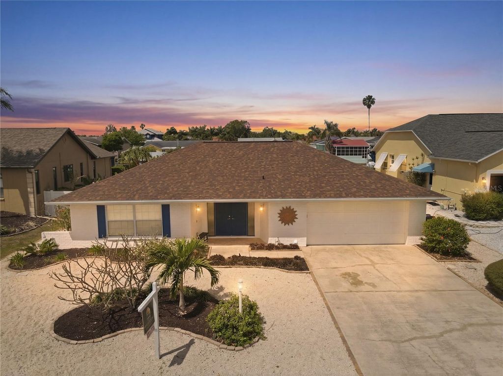 Photo of 6528 Santiago Court, Apollo Beach, FL 33572 (MLS # TB8376268)