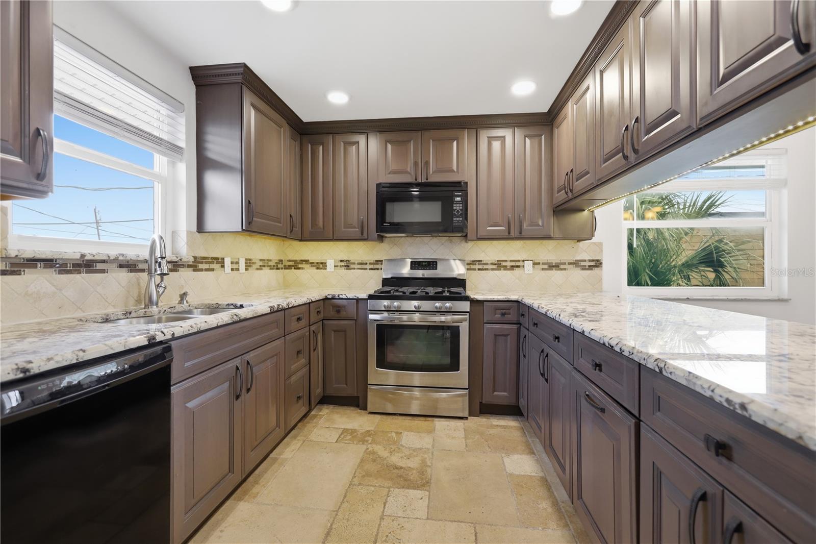 RIVER RIDGE ESTATES - Residential