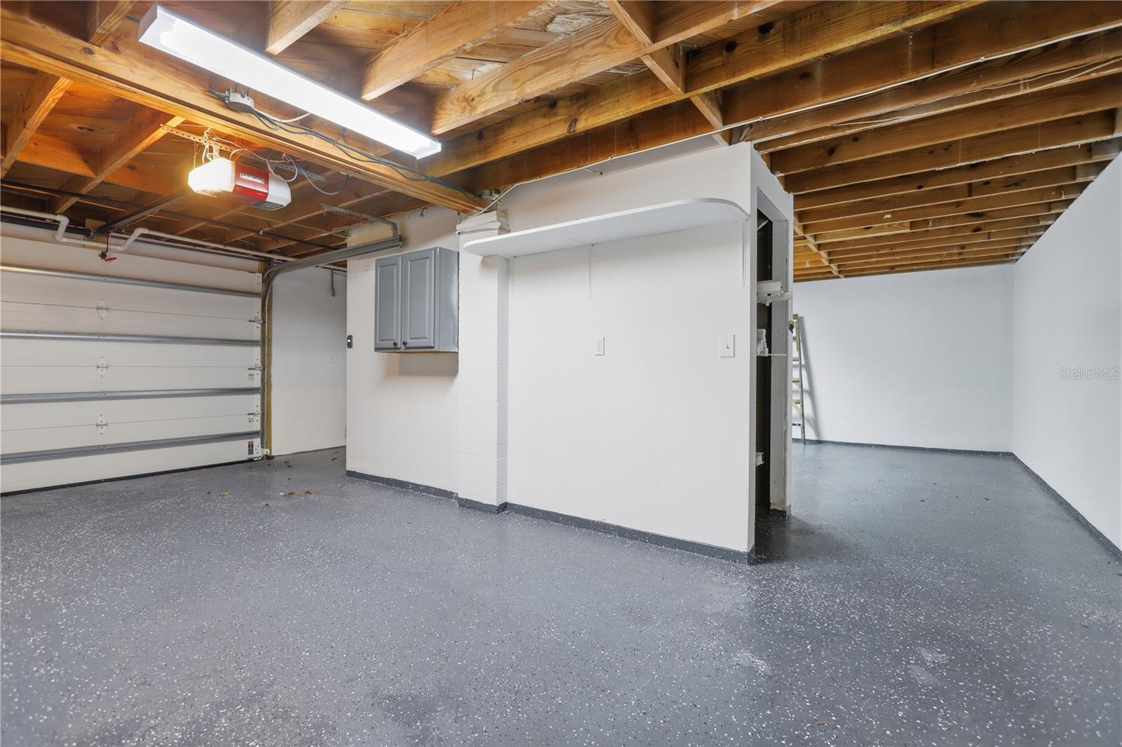 RIVER RIDGE ESTATES - Residential