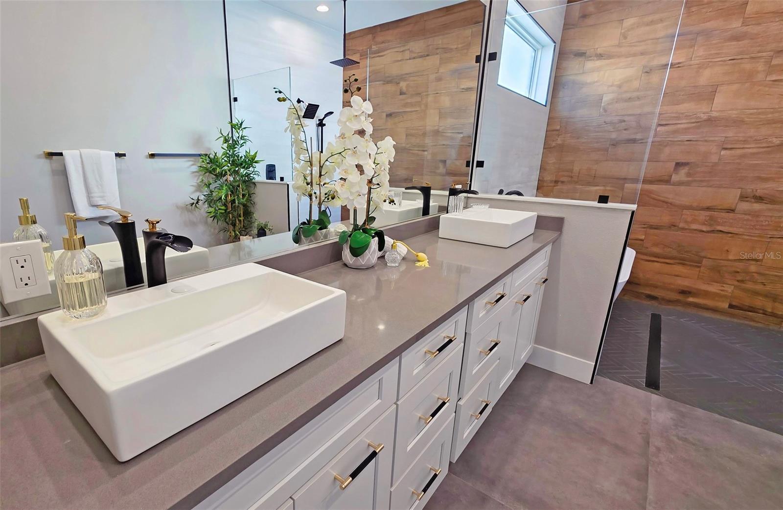 HUDSON PARK - Residential