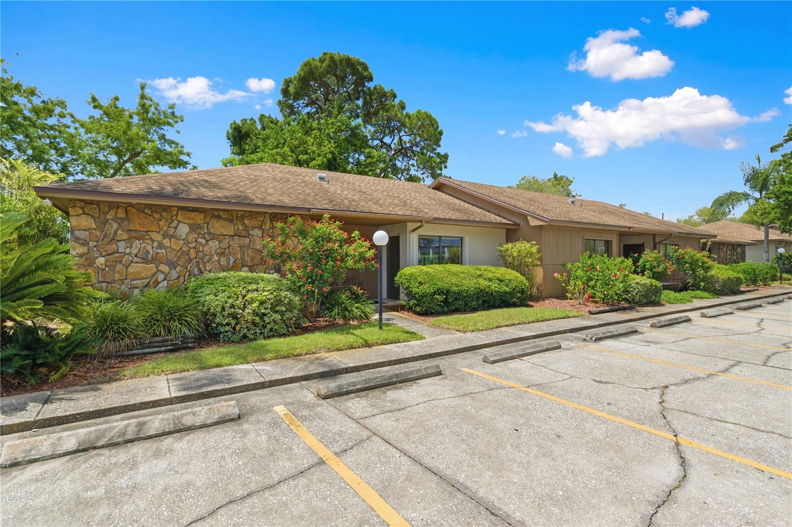 10825 SEMINOLE BOULEVARD 1