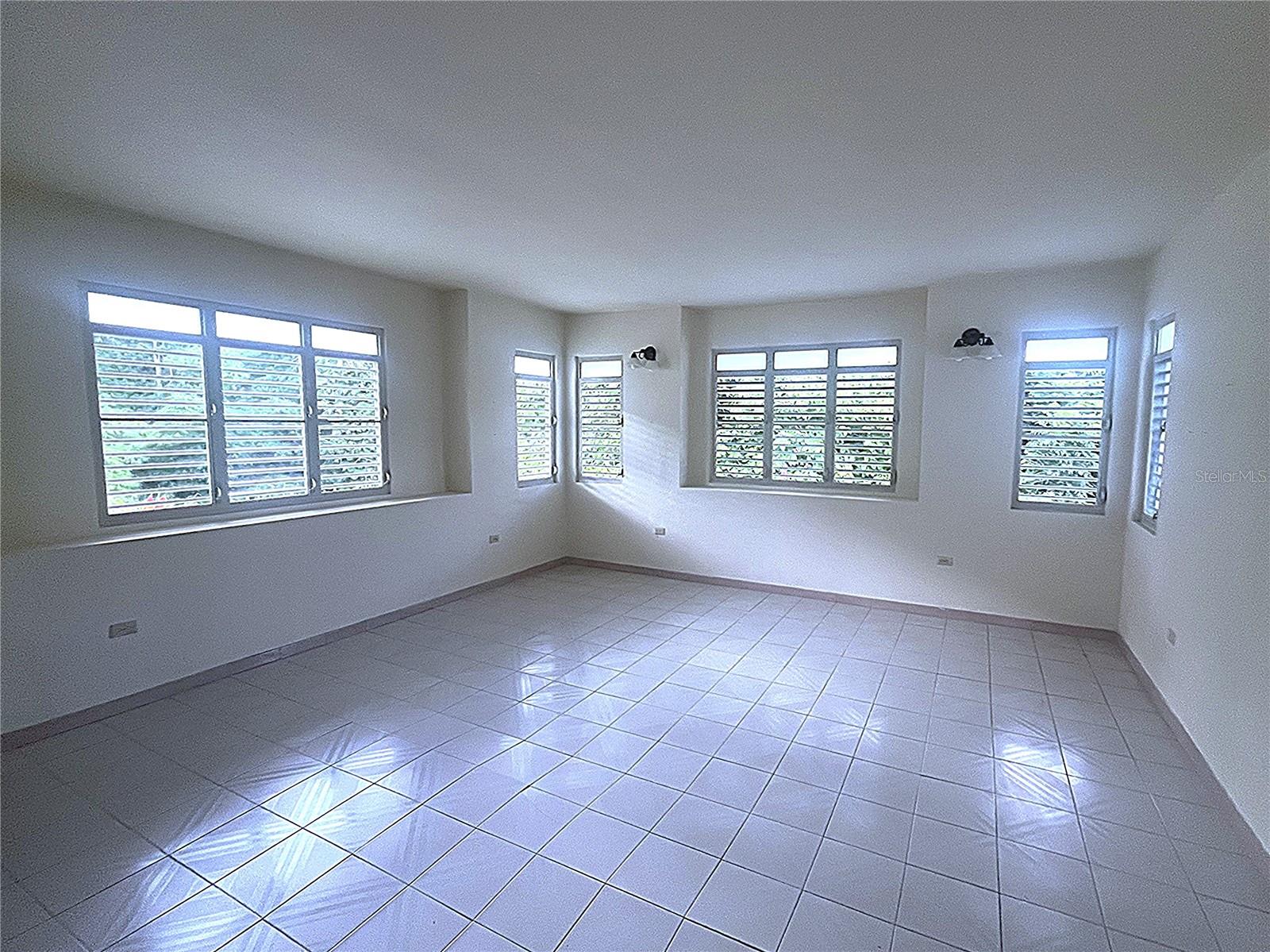 BARRIO TEJAS - Residential