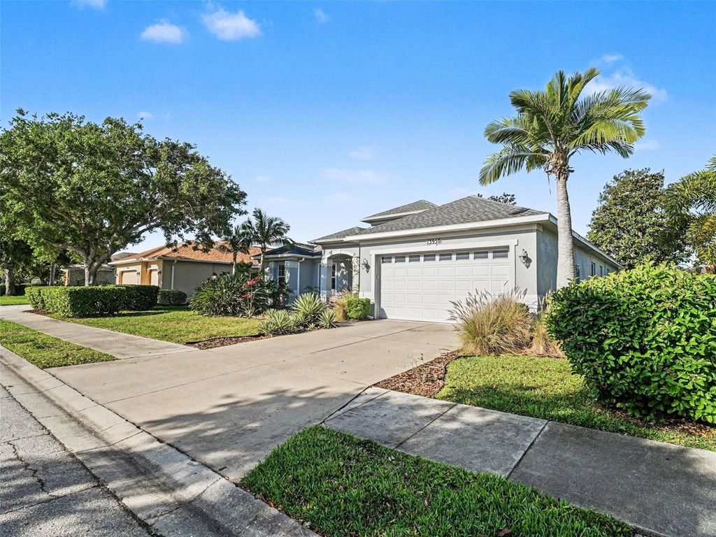 Photo of 13950 Wood Duck Circle, Lakewood Ranch, FL 34202 (MLS # TB8499892)