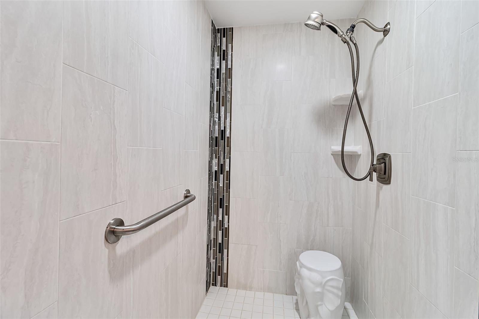 MERIDIAN AT THE OAKS PRESERVE - Residential