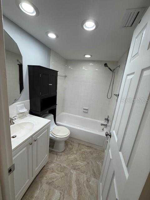 GREEN DOLPHIN PARK CONDO - Residential