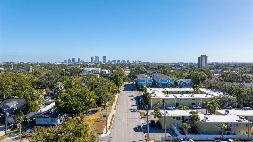 Completely renovated and in the heart of Palma Ceia! This gorgeous 1 bedroom, 1 bathroom has a prime location, quartz countertops, two-tone cabinets, and tons of walkability. Which makes this unit ideal for any person who loves an active lifestyle while being in the heart of Tampa's most prestigious and desirable neighborhood. You will love hosting friends and loved ones in the gorgeous kitchen and spacious floorplan. Located near the intersection of Macdill Ave and Kennedy Blvd, you can get to all of the incredible dining and entertainment that South Tampa has to offer. This is the one you've been looking for. Call today for your private showing.