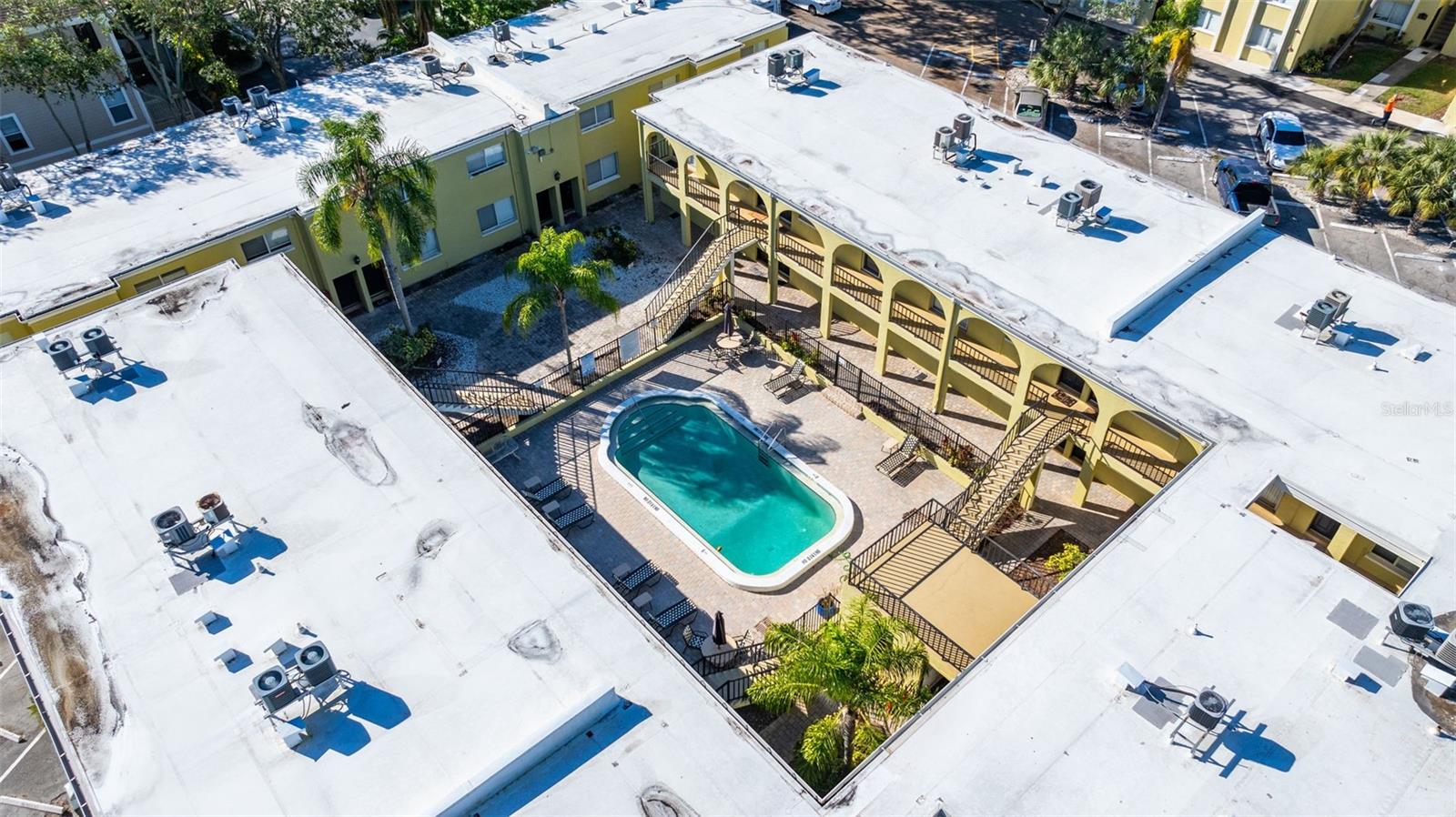 PALMA CEIA GARDENS CONDO - Residential Lease