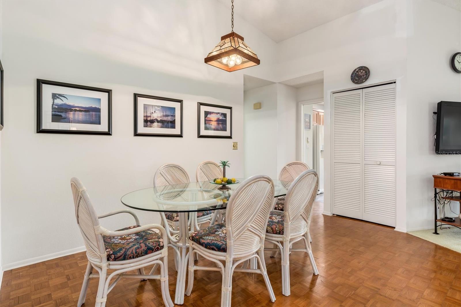 FOXWOOD - Residential