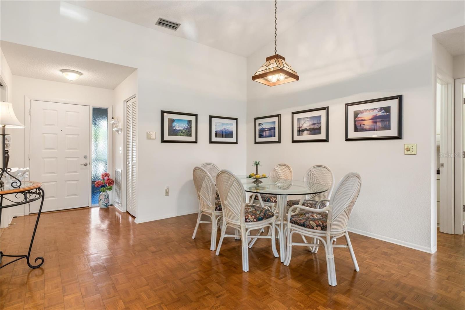 FOXWOOD - Residential