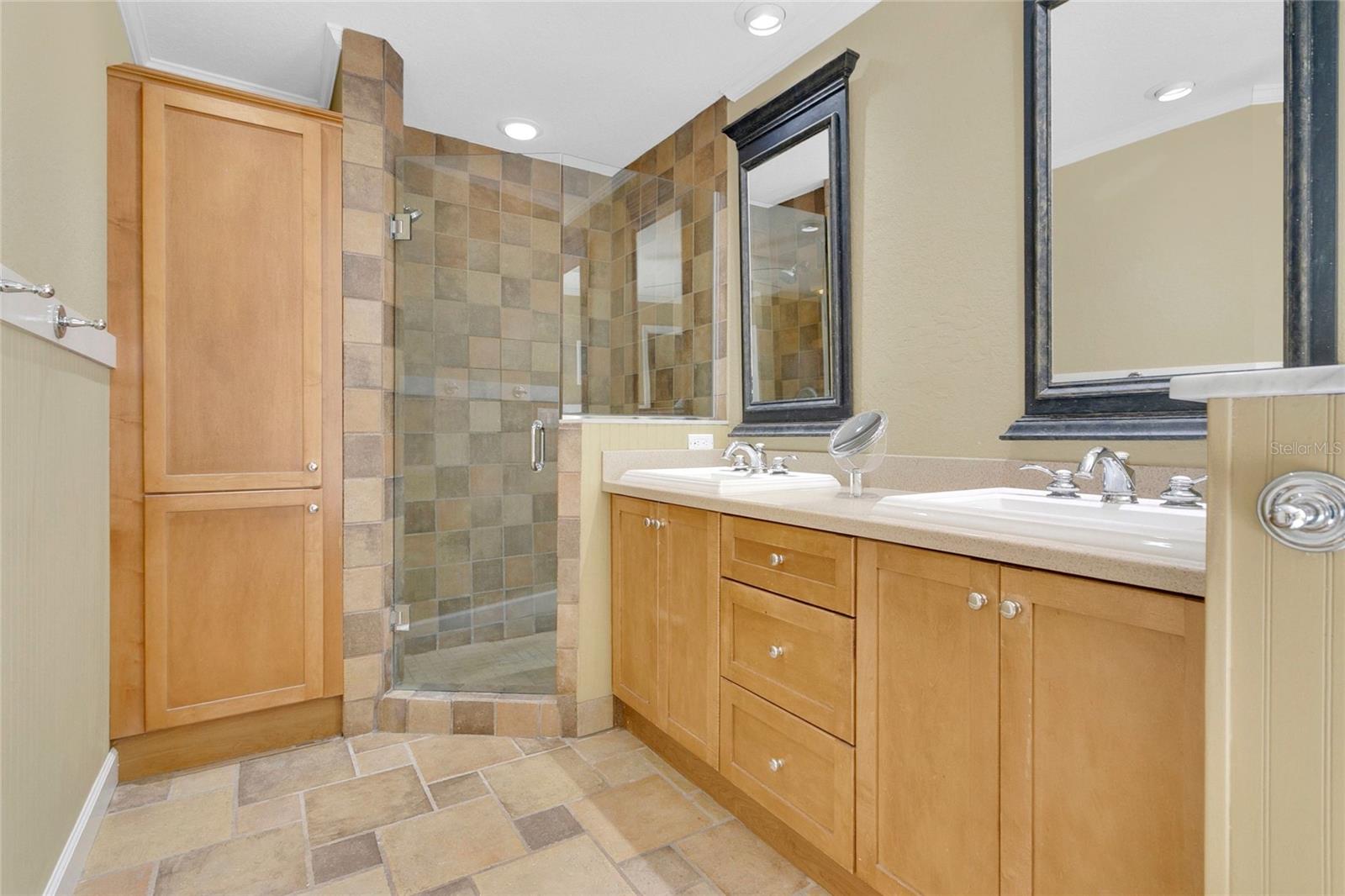 PEARL LAKE VILLAS REP - Residential