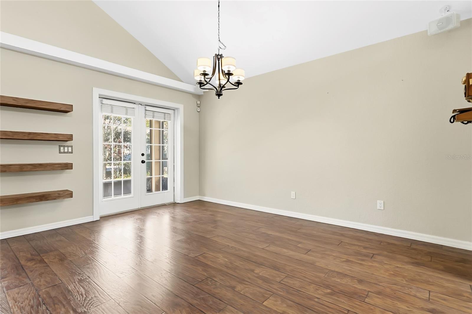 PEARL LAKE VILLAS REP - Residential