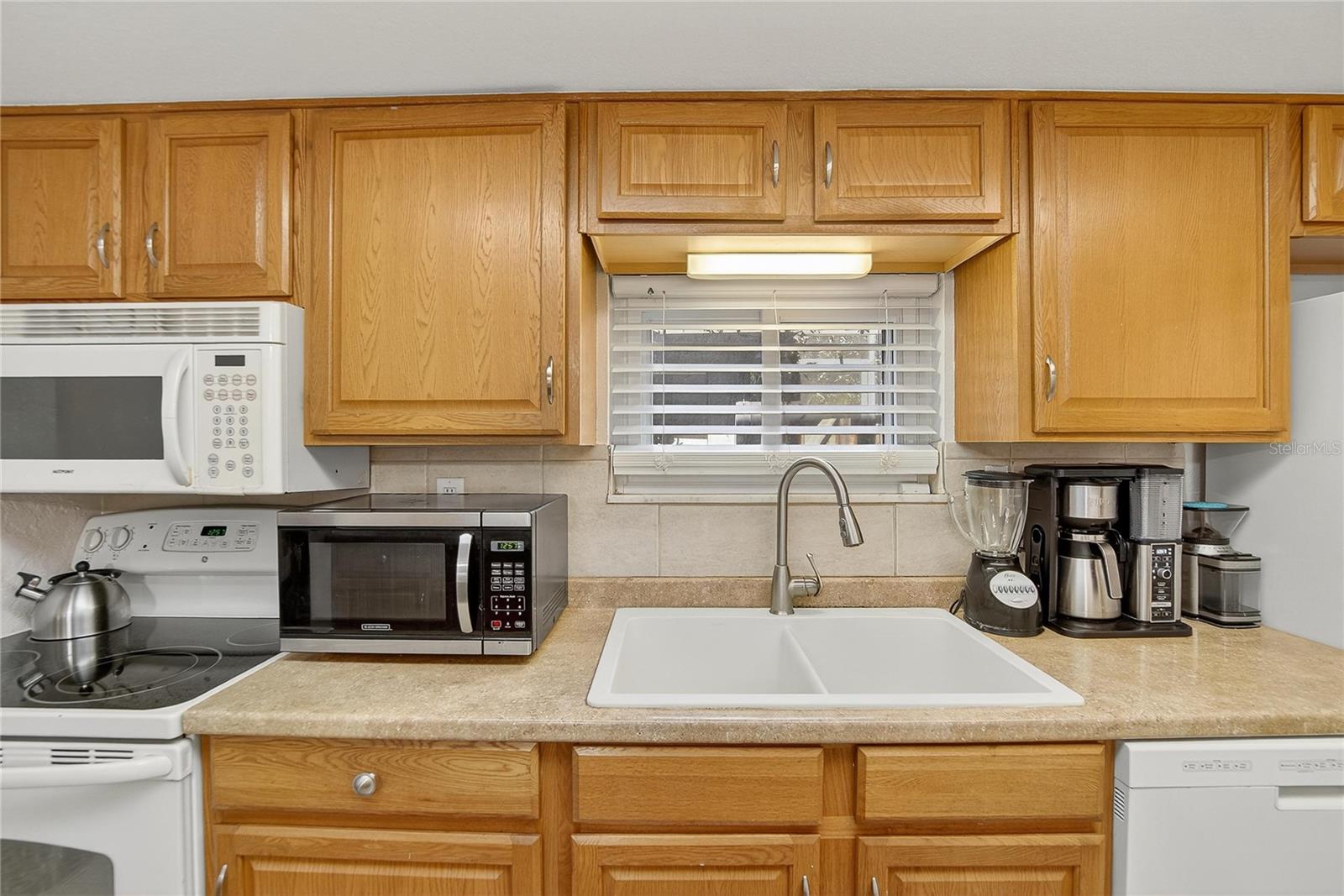 MEADOWOOD CONDO VILLAGE - Residential