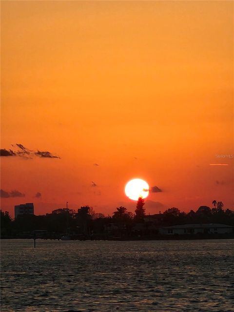 6051 SUN BOULEVARD 207 ST PETERSBURG FL 33715