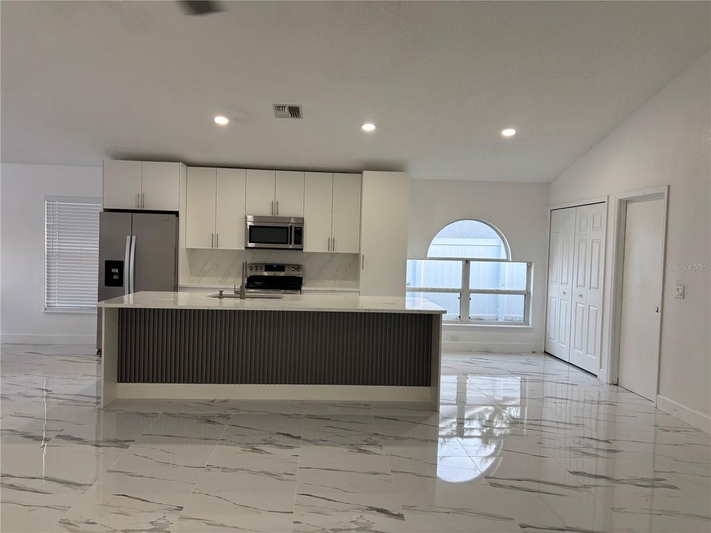 Photo of 2403 Queenswood Circle, Kissimmee, FL 34743 (MLS # O6365773)