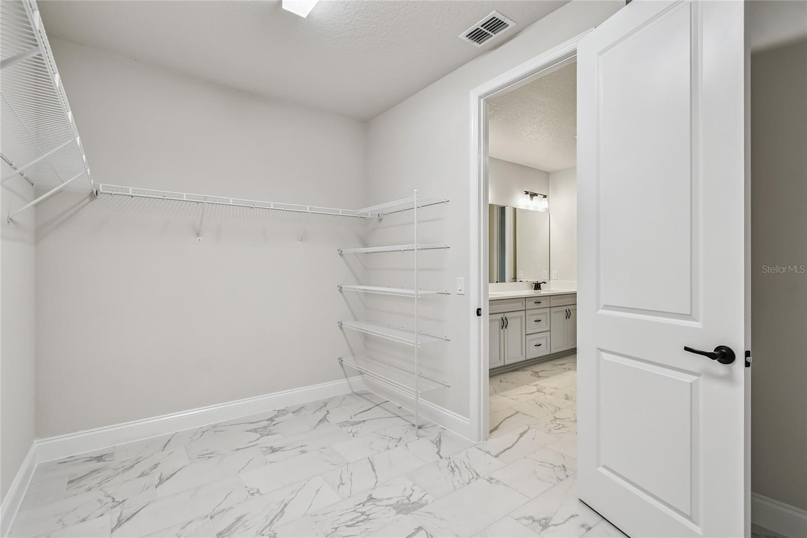 JOHN'S LAKE LANDING - Residential