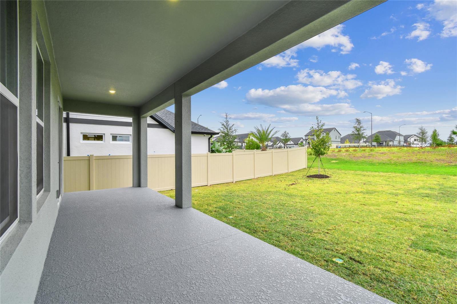 JOHN'S LAKE LANDING - Residential