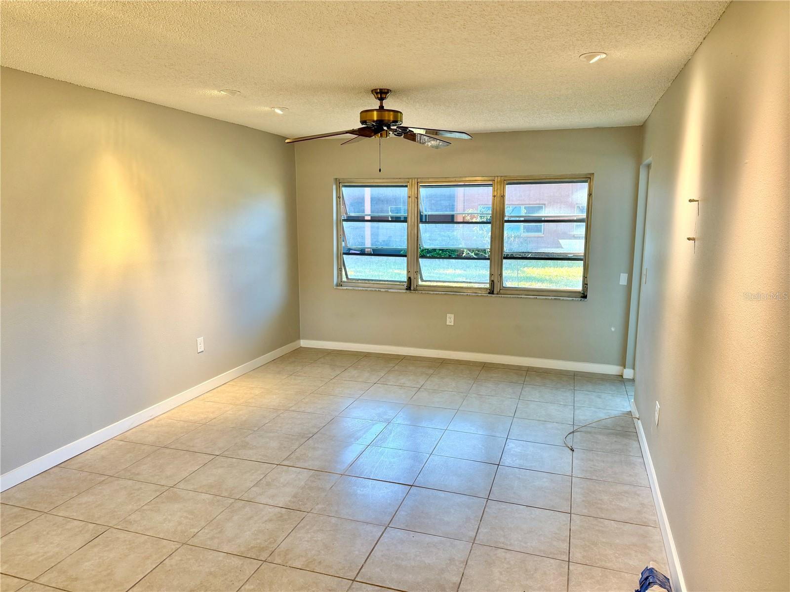 COVE SPGS CONDO - Residential