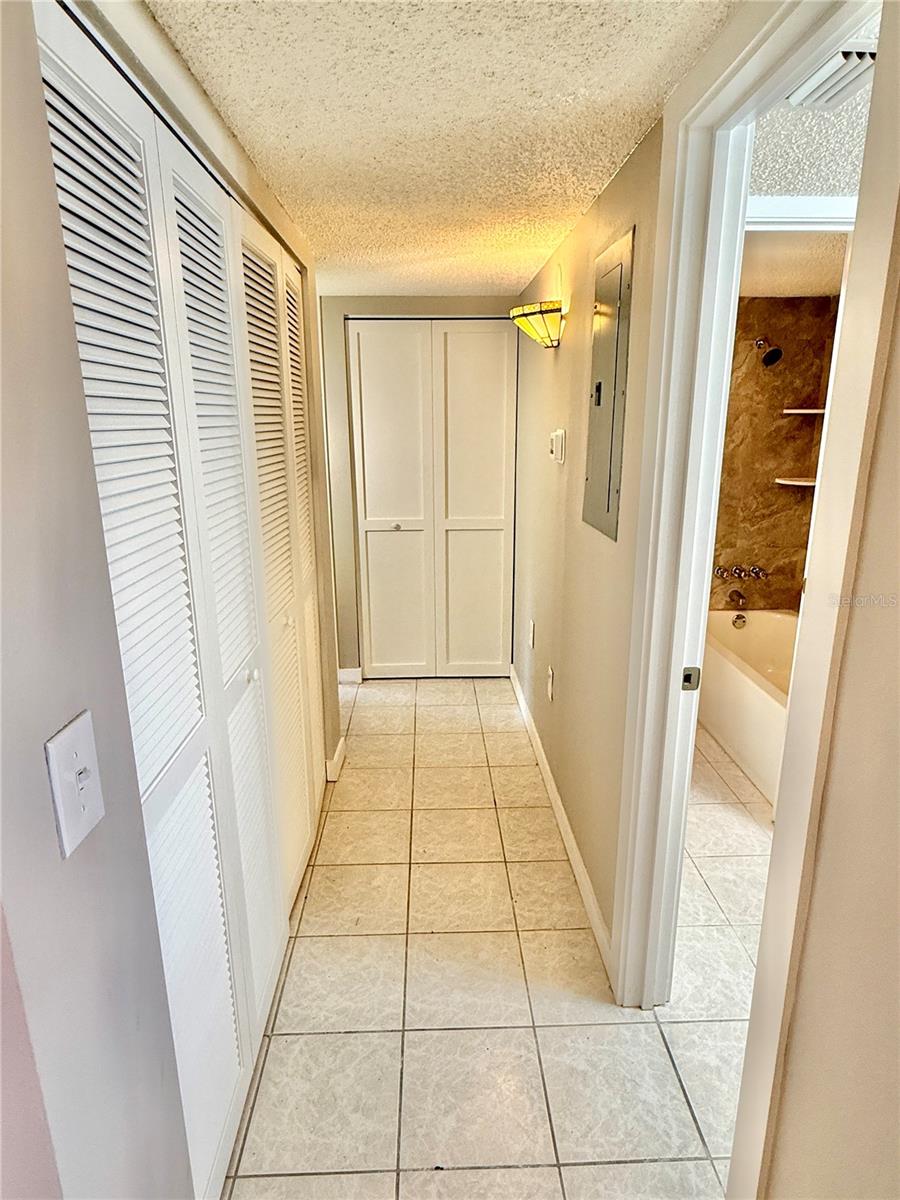 COVE SPGS CONDO - Residential