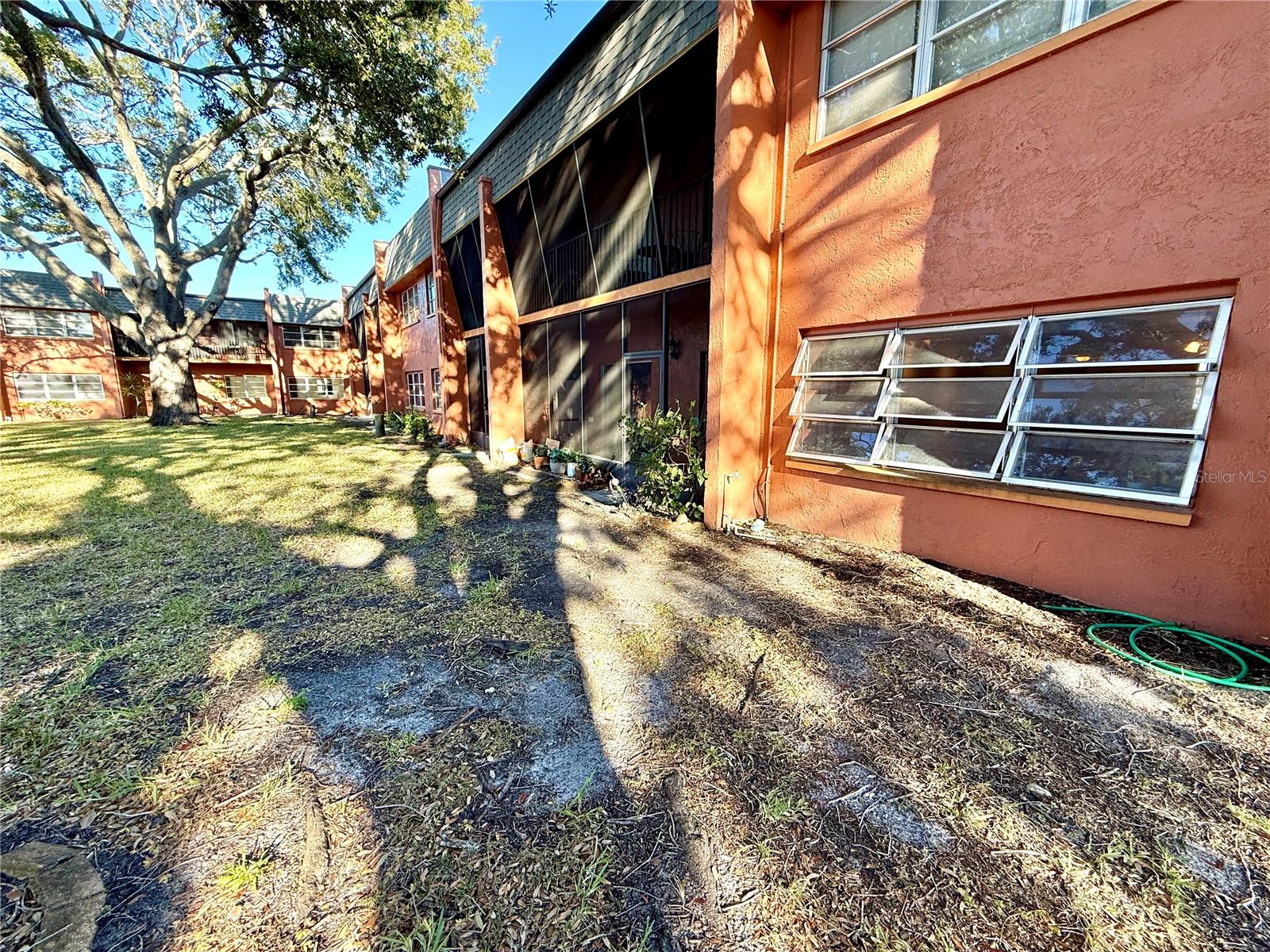 COVE SPGS CONDO - Residential