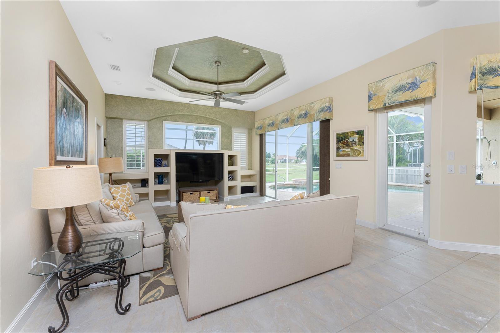 ROTONDA WEST WHITE MARSH - Residential