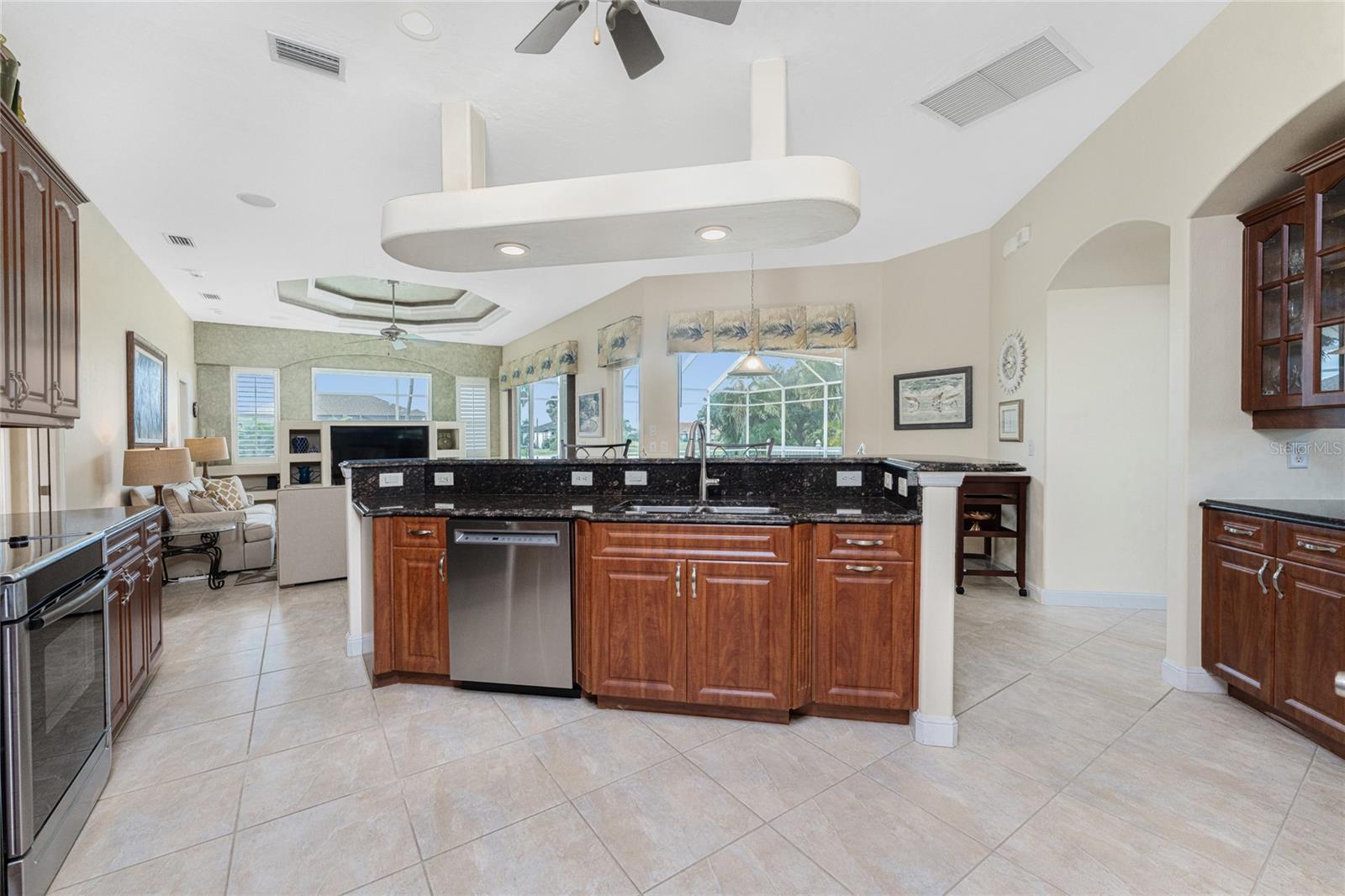 ROTONDA WEST WHITE MARSH - Residential