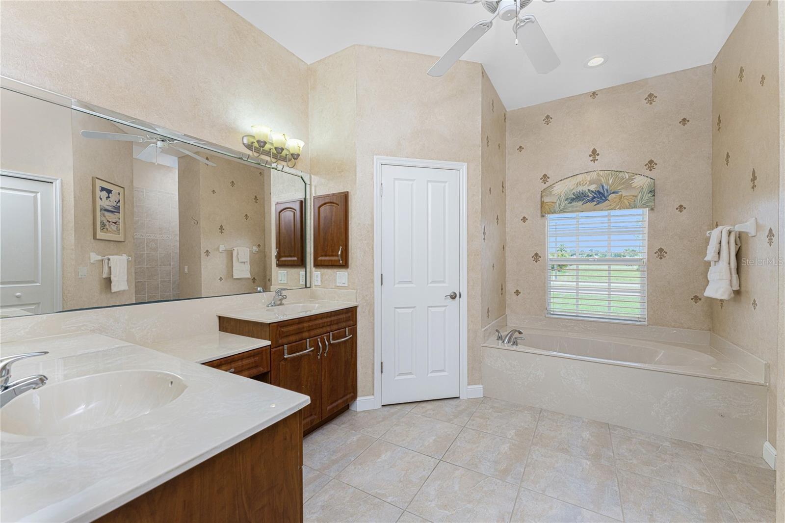 ROTONDA WEST WHITE MARSH - Residential