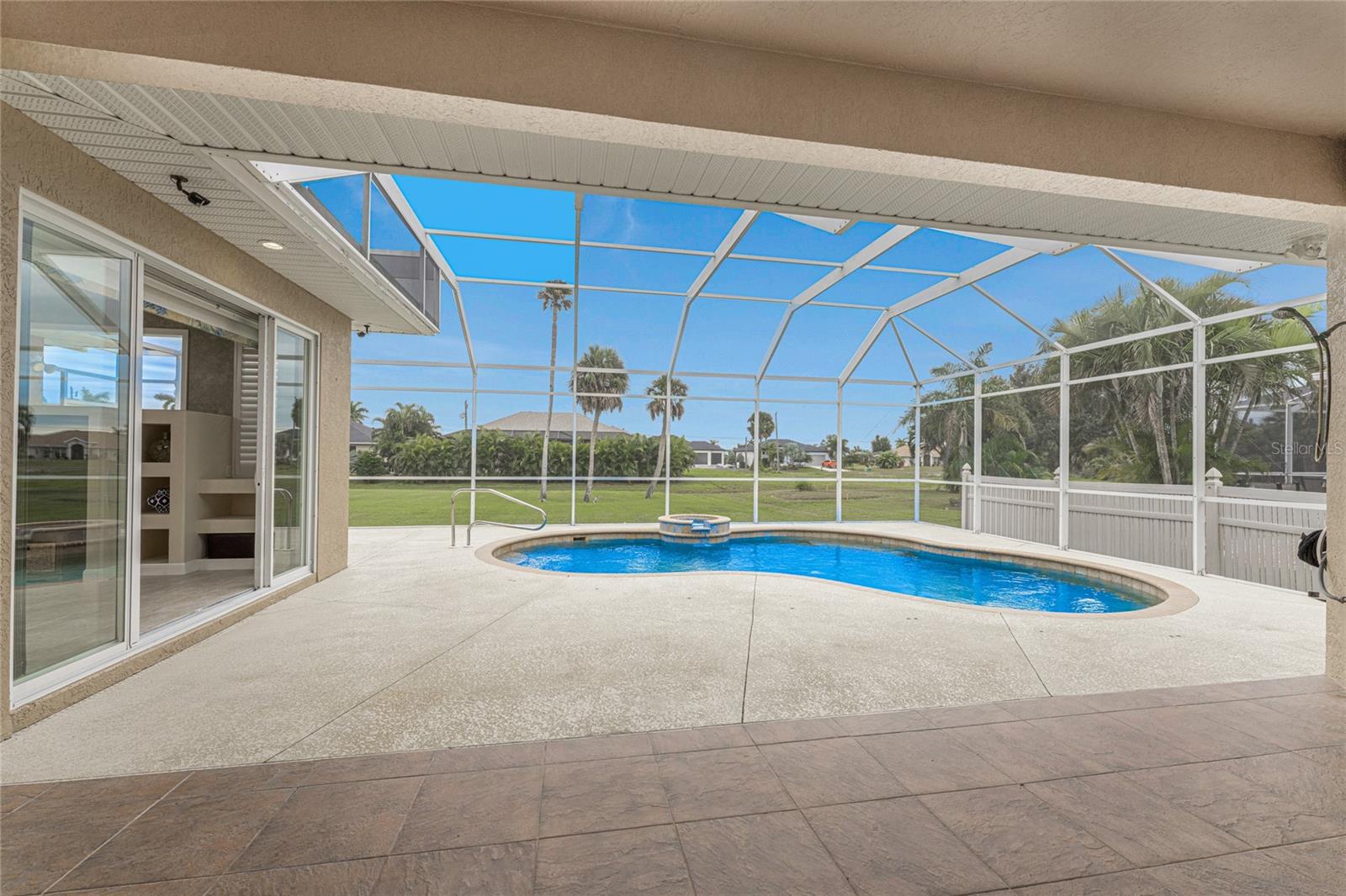 ROTONDA WEST WHITE MARSH - Residential