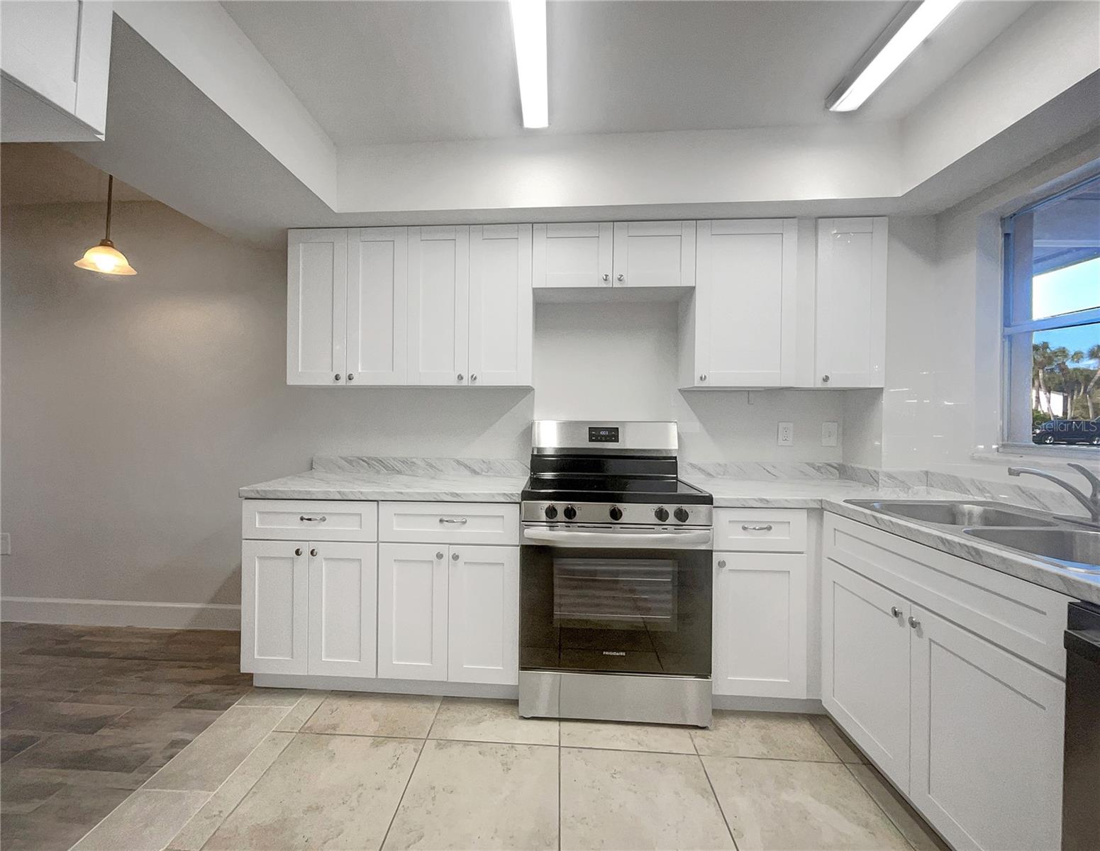 ANCHOR POINT A CONDO - Residential