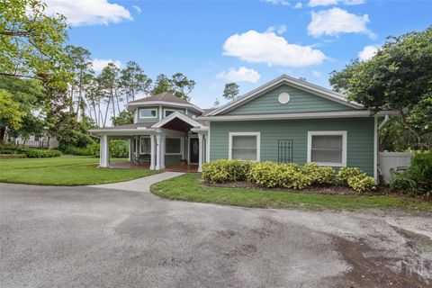 A home in PALM HARBOR