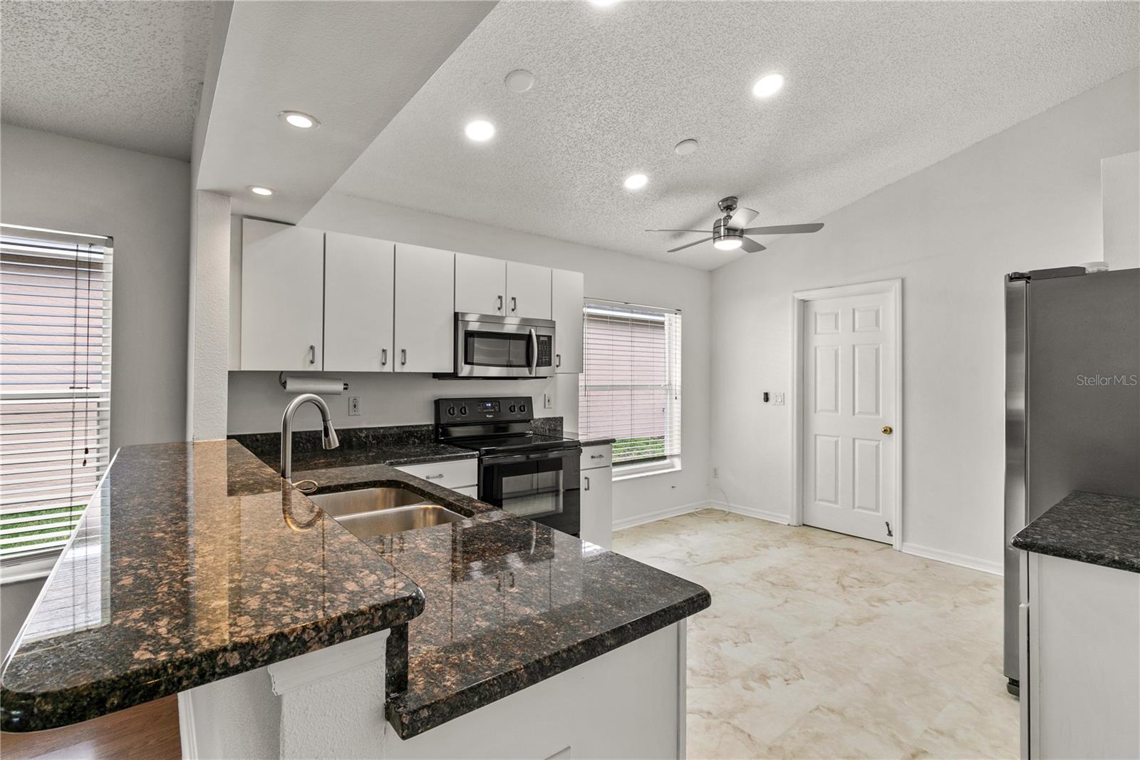 MANCHESTER AT KINGS RIDGE PH I - Residential