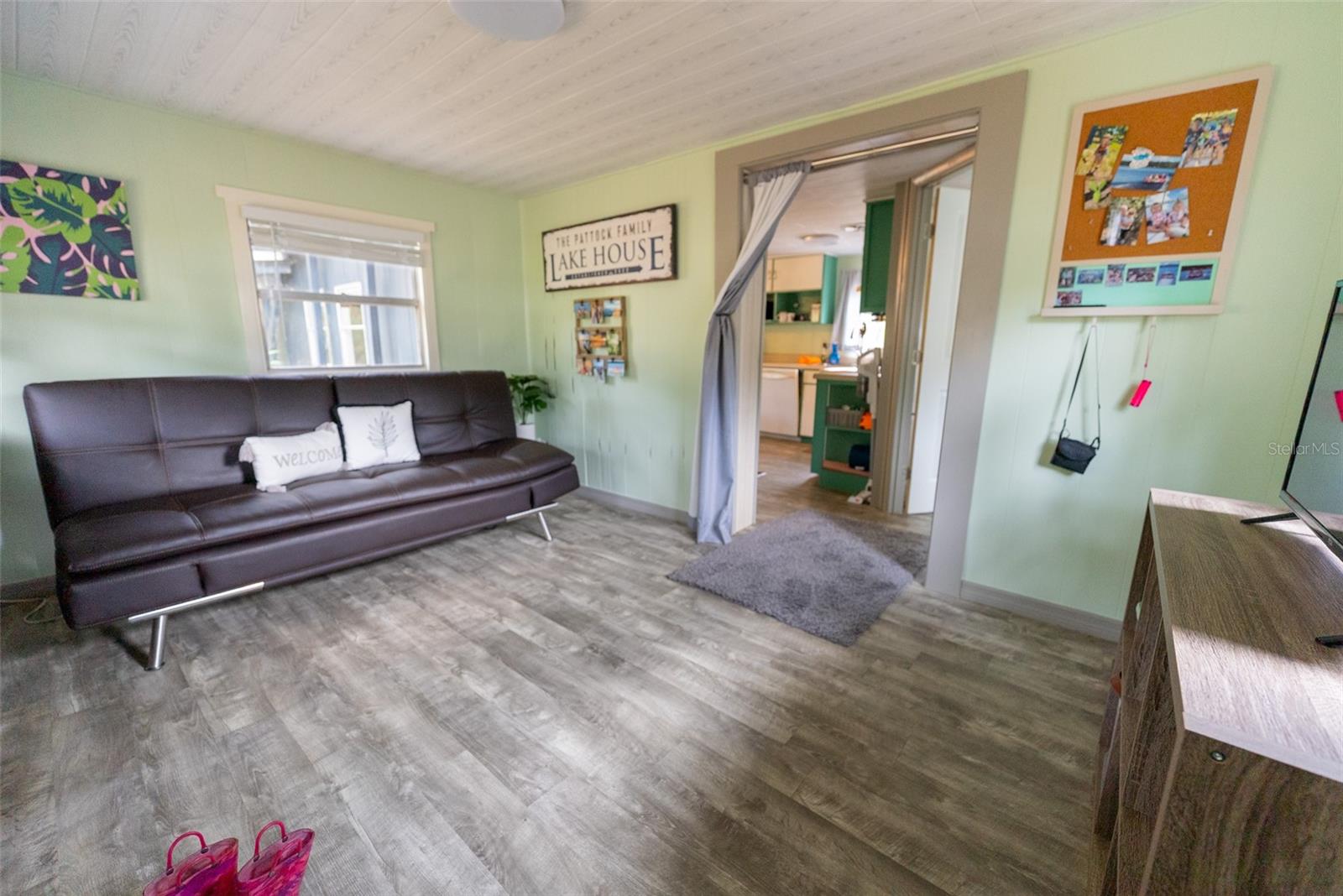 PETES POINT - Residential