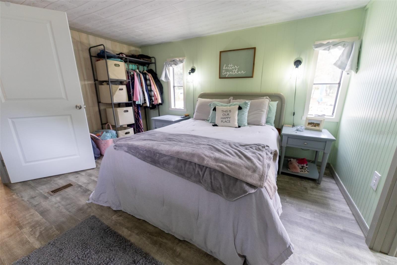 PETES POINT - Residential