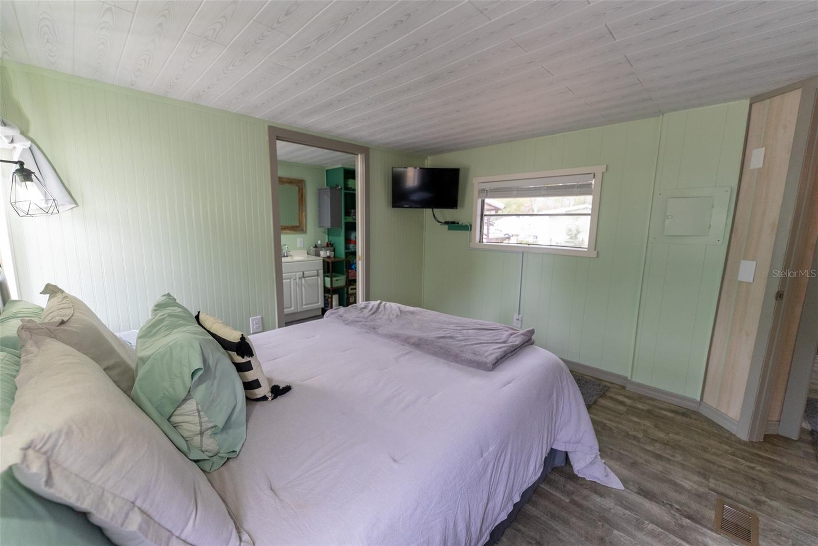 PETES POINT - Residential