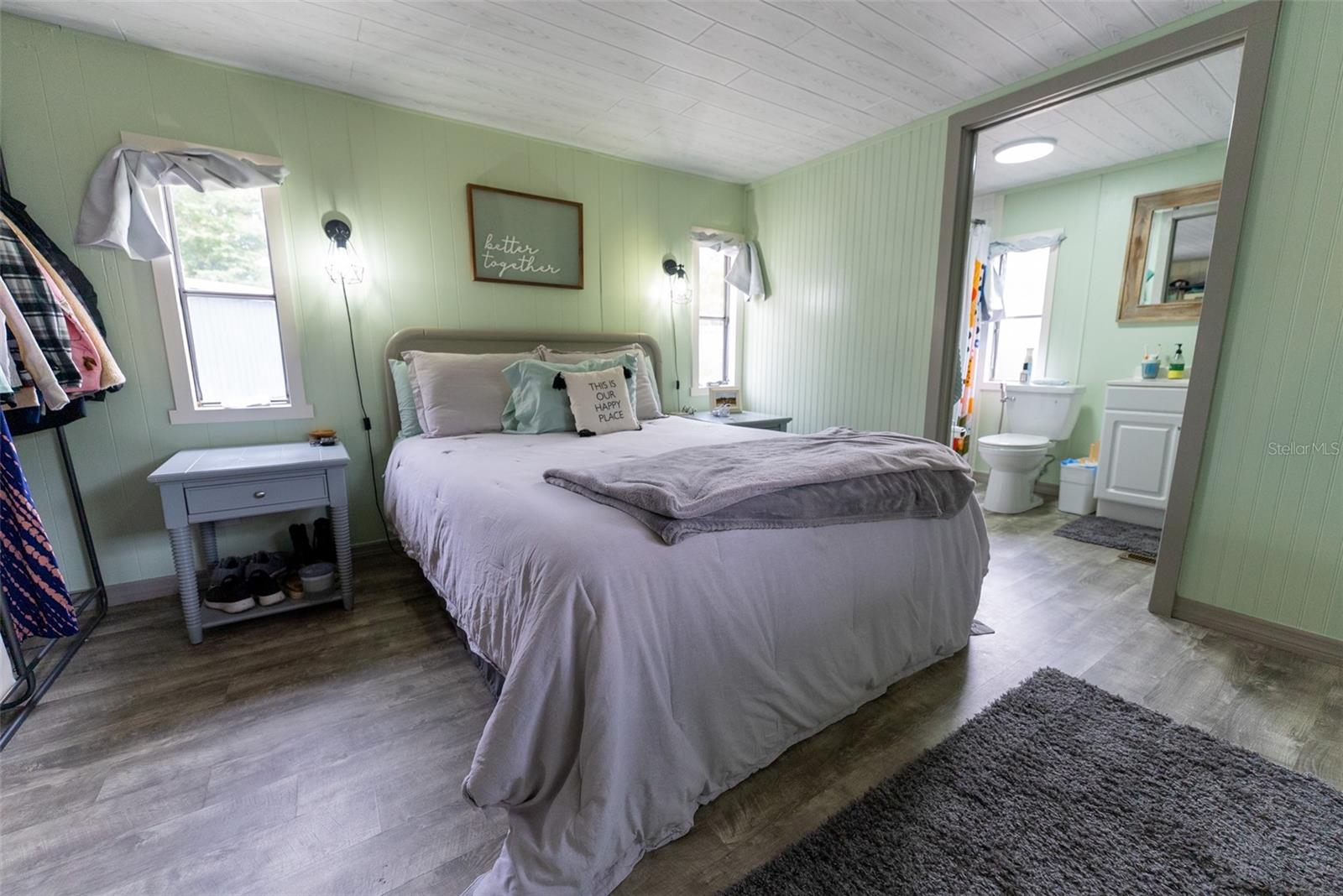 PETES POINT - Residential