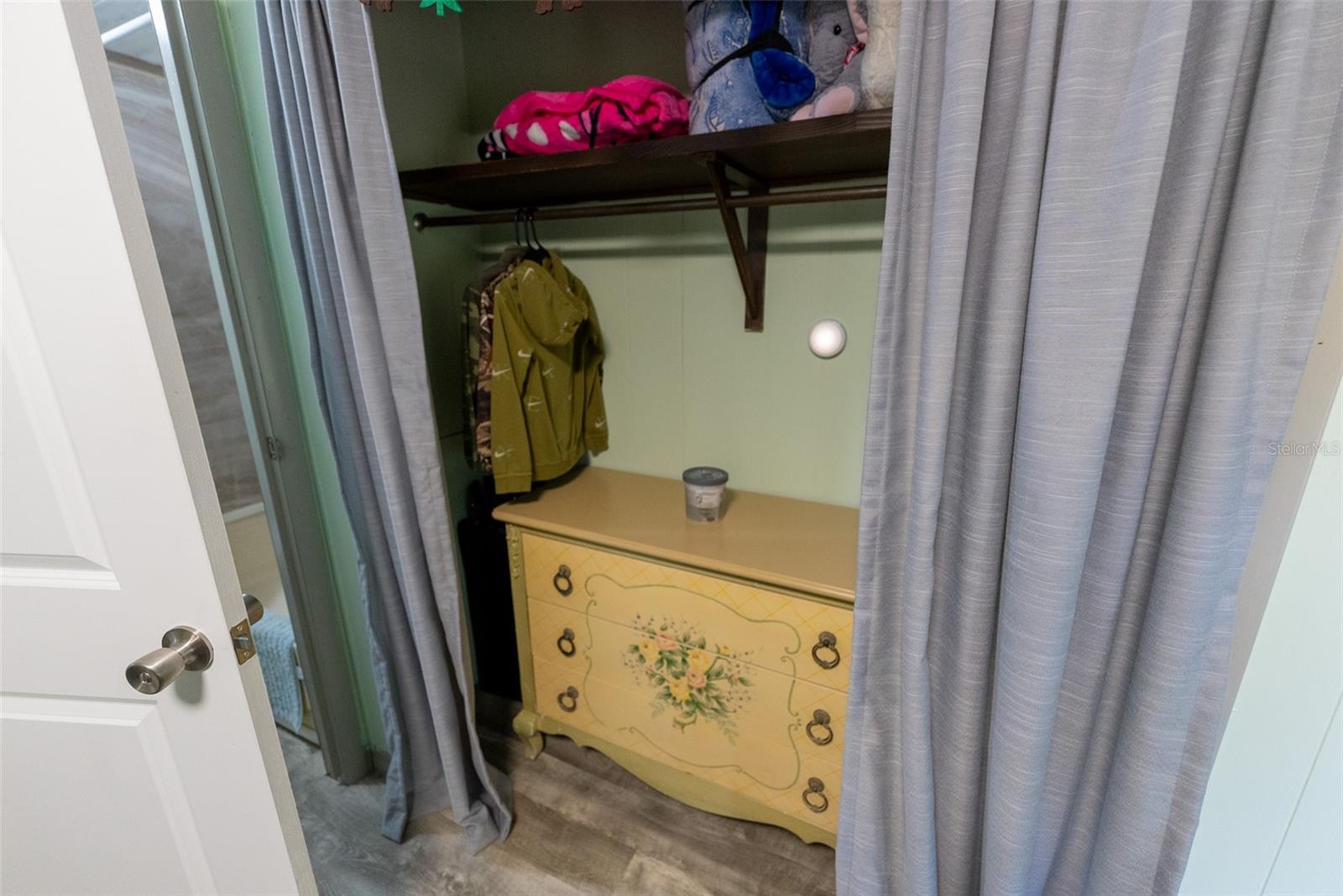 PETES POINT - Residential