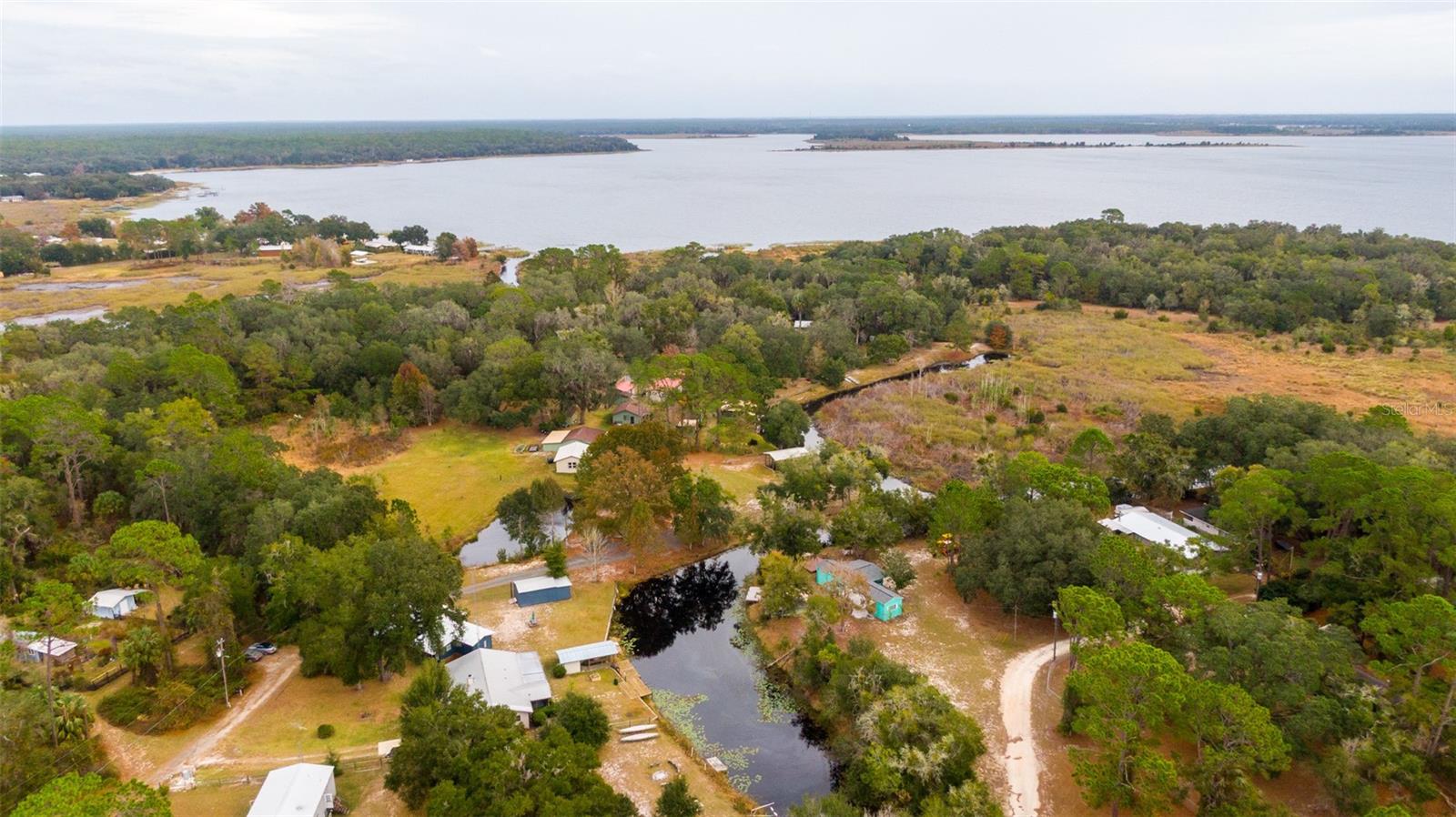 PETES POINT - Residential