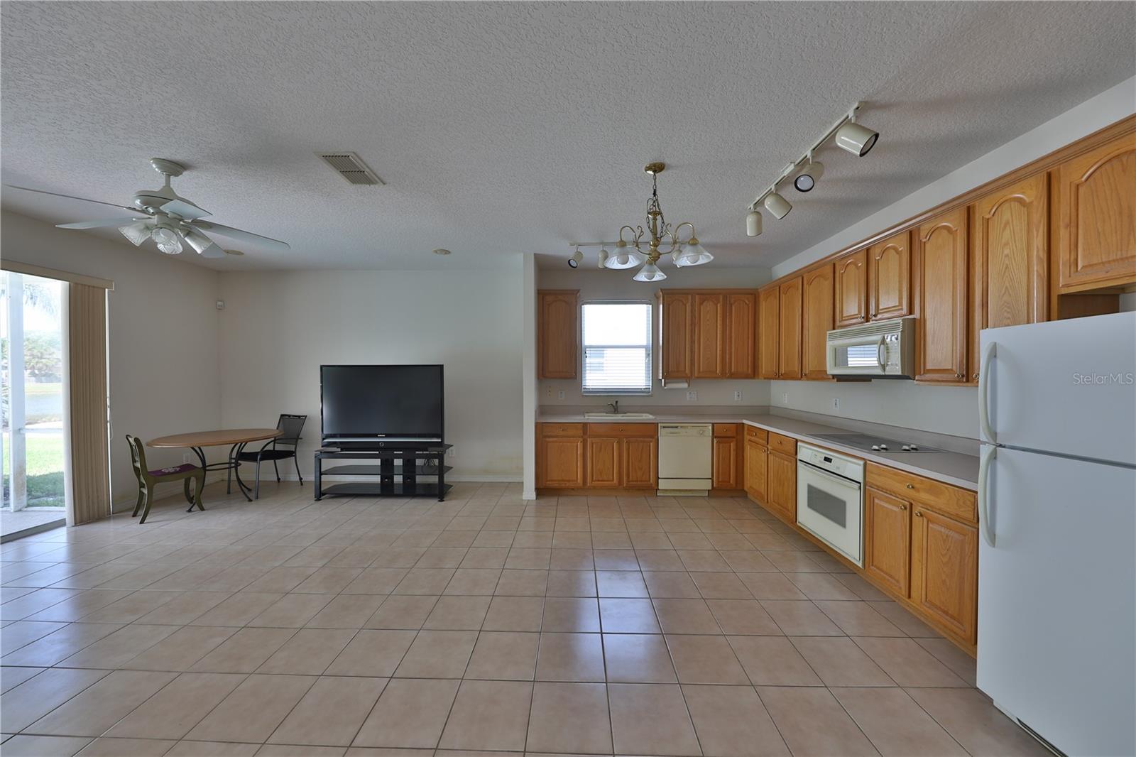 WINDING HOLLOW - Residential