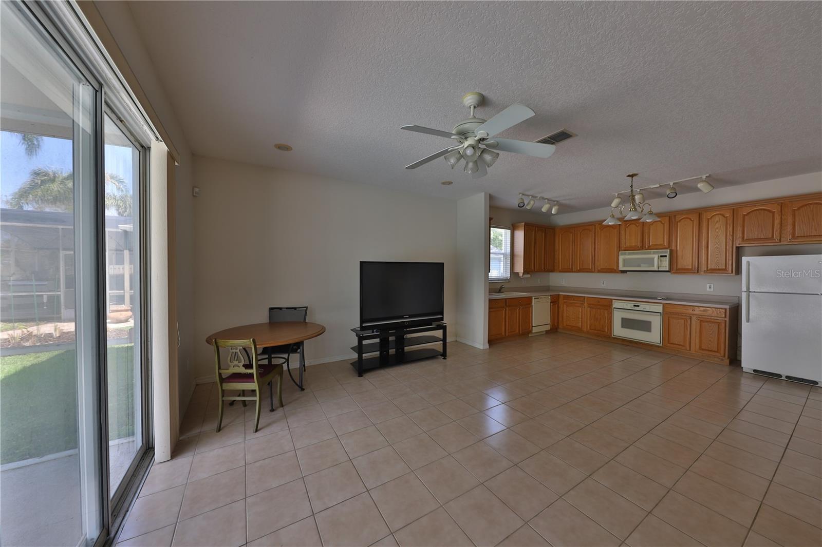 WINDING HOLLOW - Residential