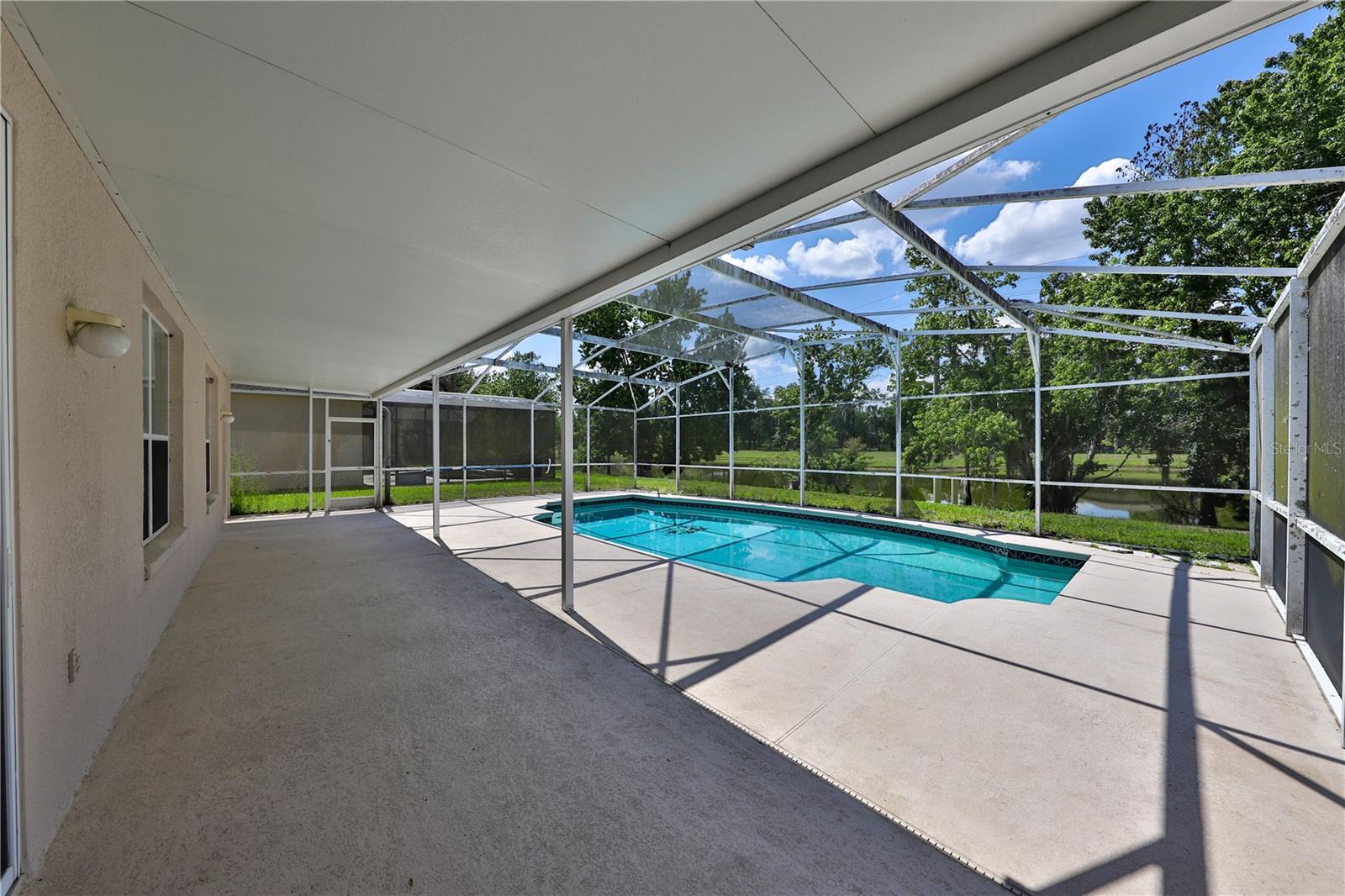 WINDING HOLLOW - Residential