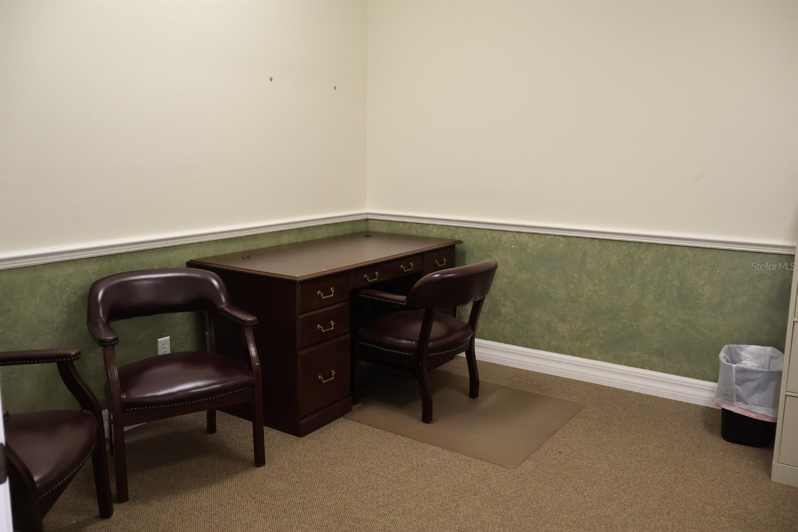 PORT CHARLOTTE SEC 095 - Commercial Lease