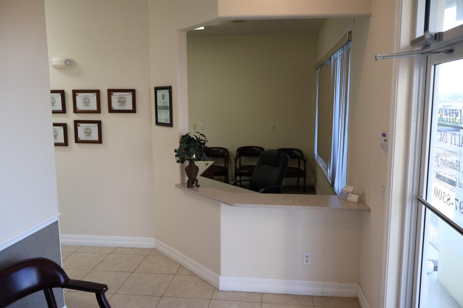 PORT CHARLOTTE SEC 095 - Commercial Lease