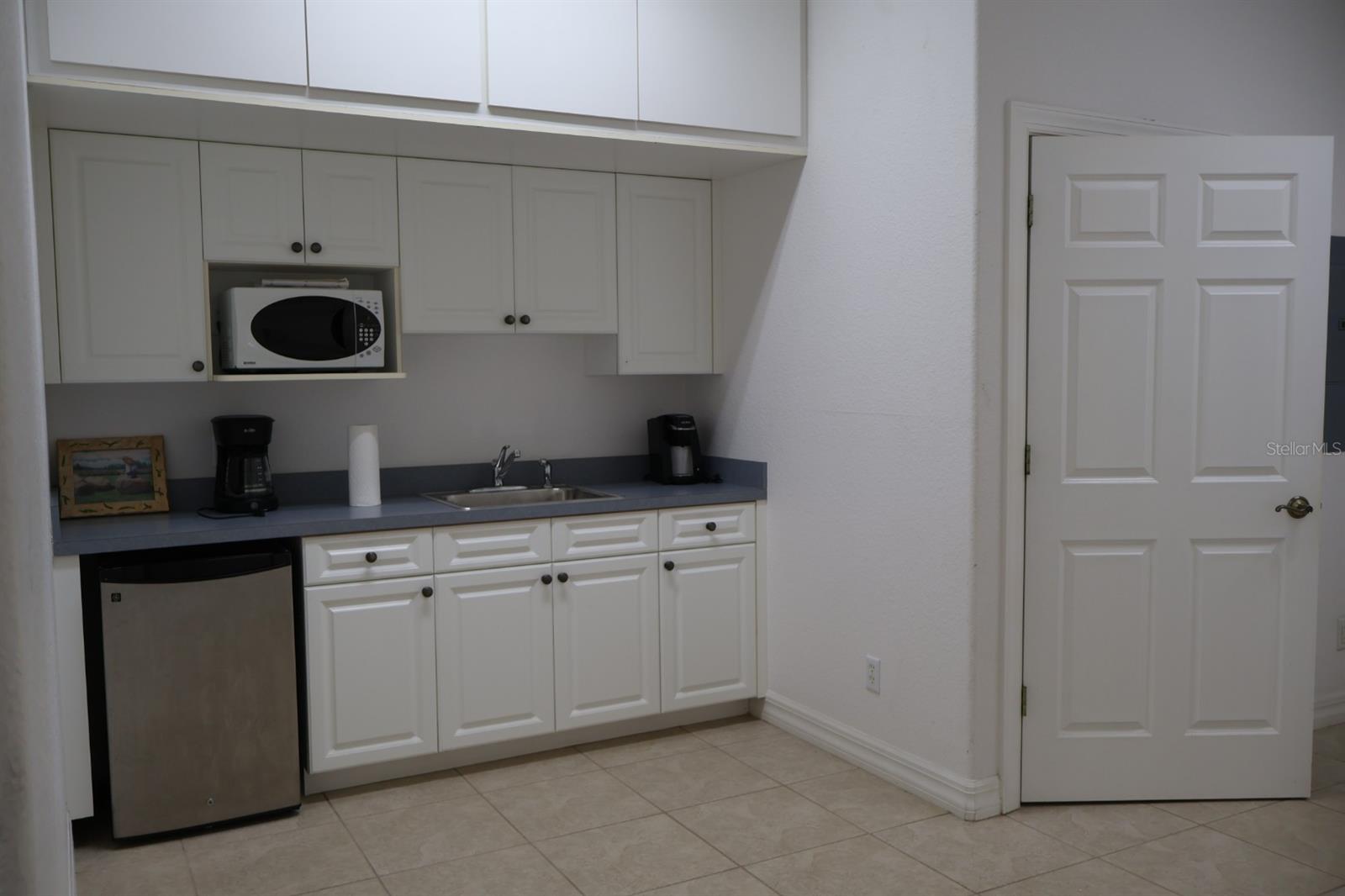 PORT CHARLOTTE SEC 095 - Commercial Lease