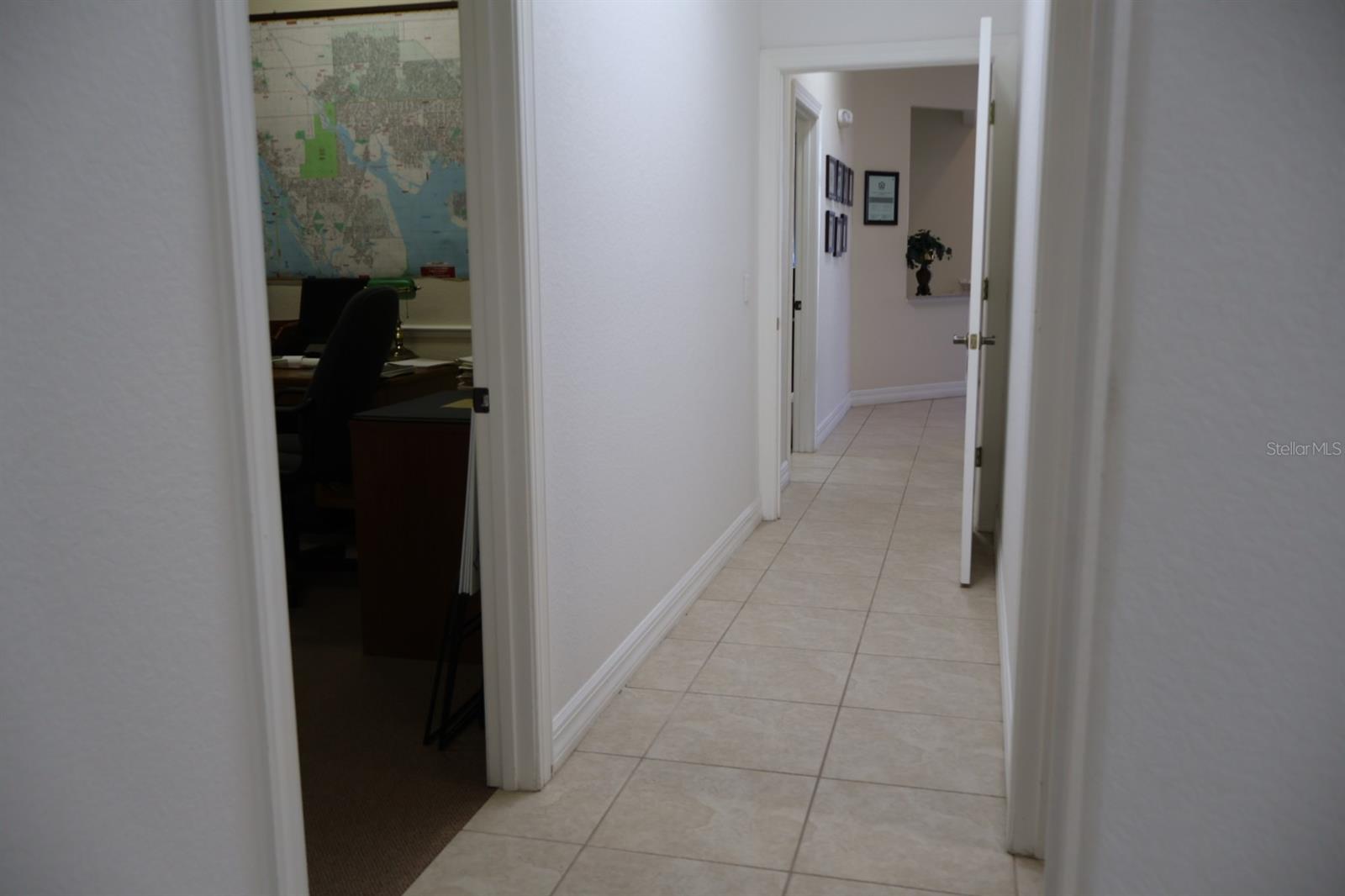 PORT CHARLOTTE SEC 095 - Commercial Lease