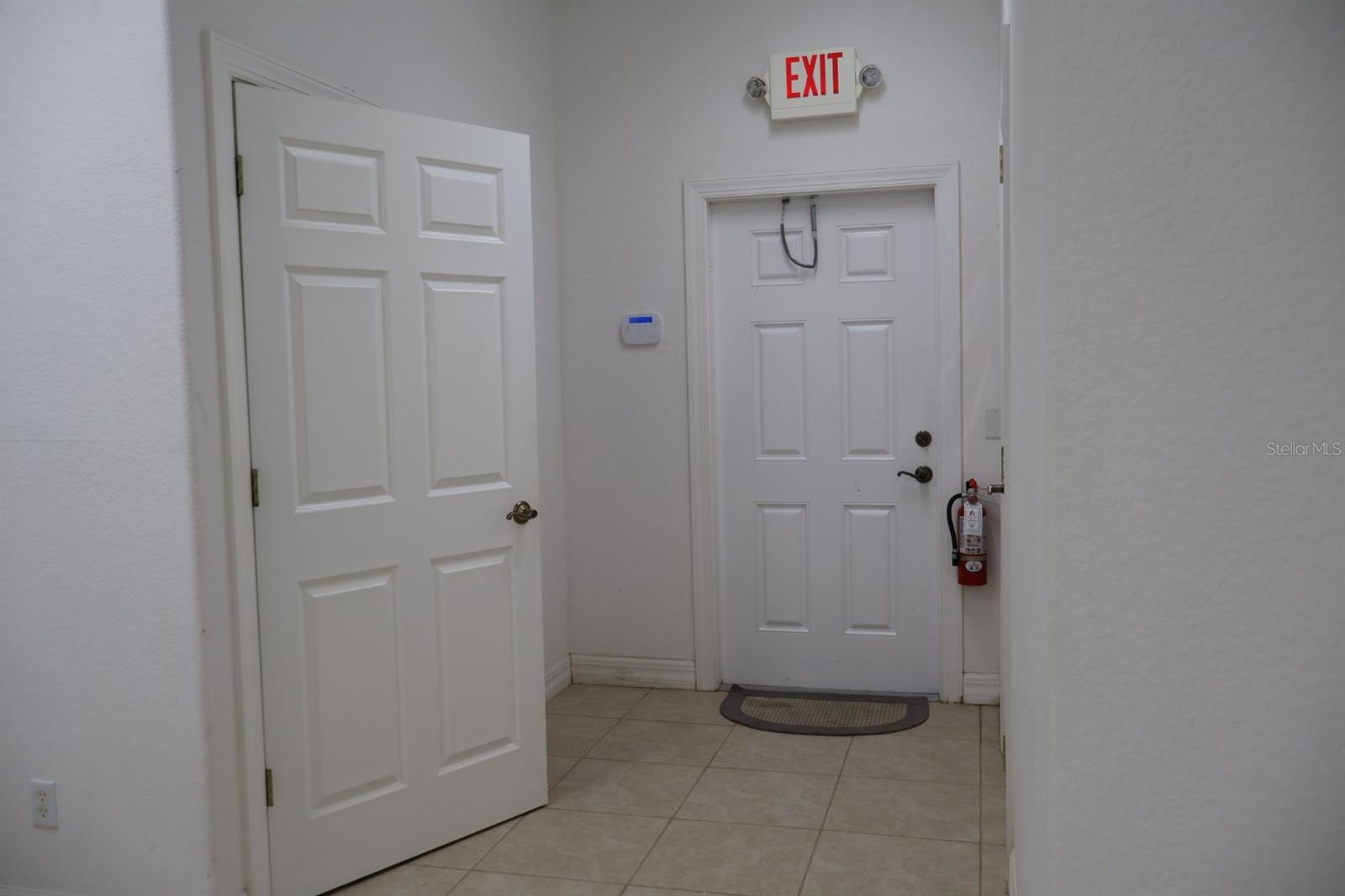 PORT CHARLOTTE SEC 095 - Commercial Lease