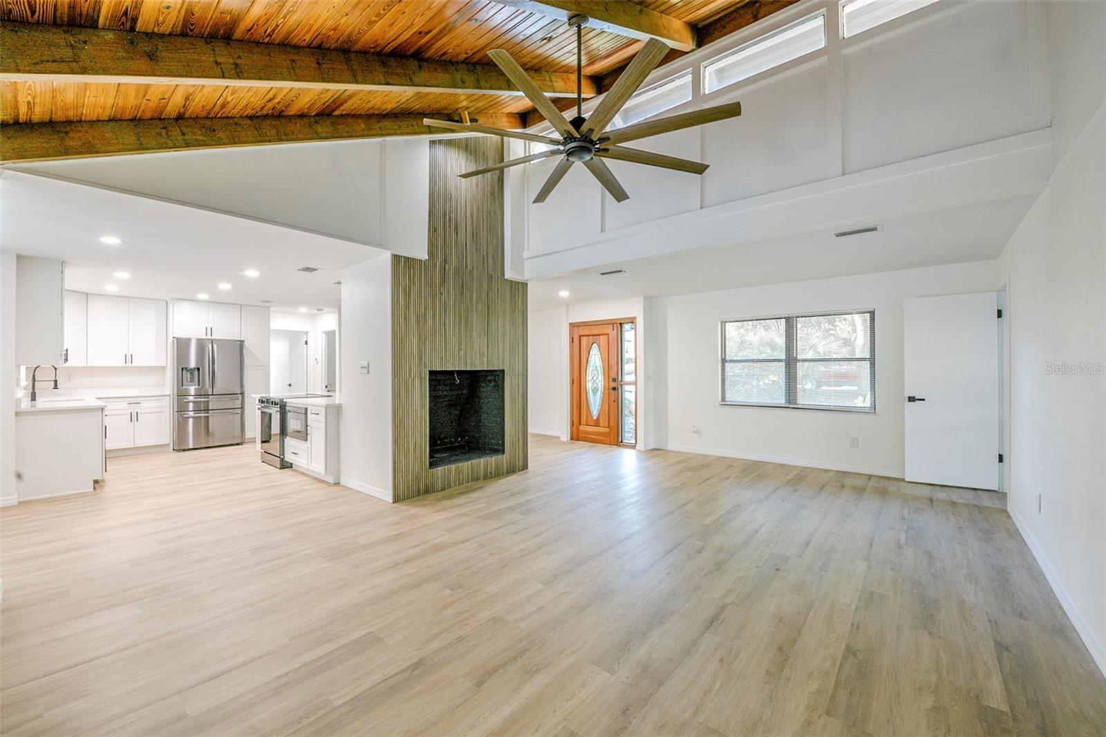 205 HICKORY DRIVE