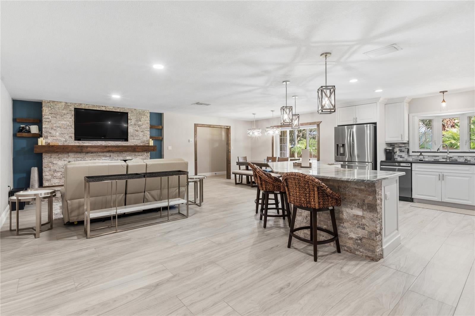 1010 EDGEWATER DRIVE