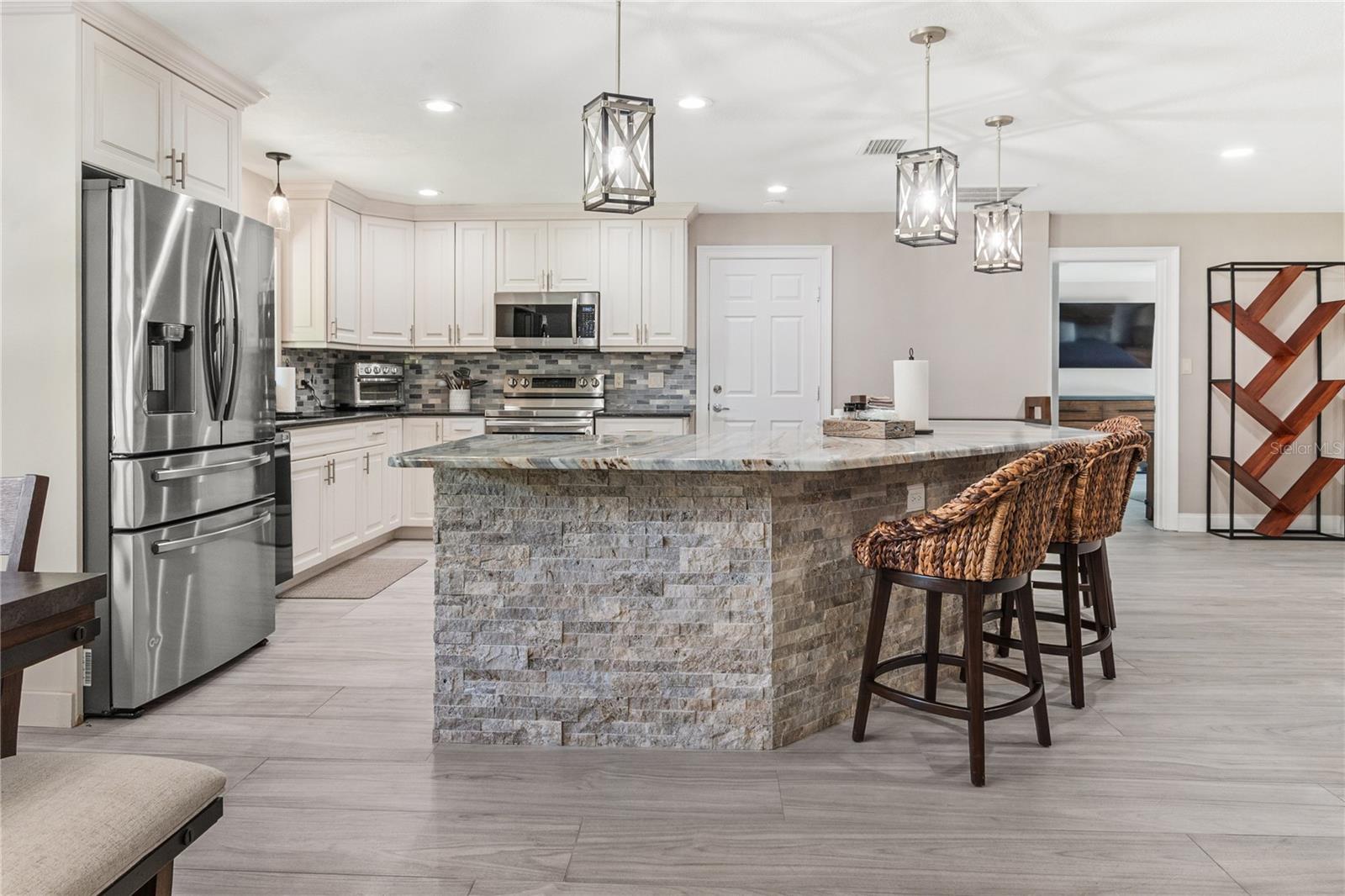 1010 EDGEWATER DRIVE