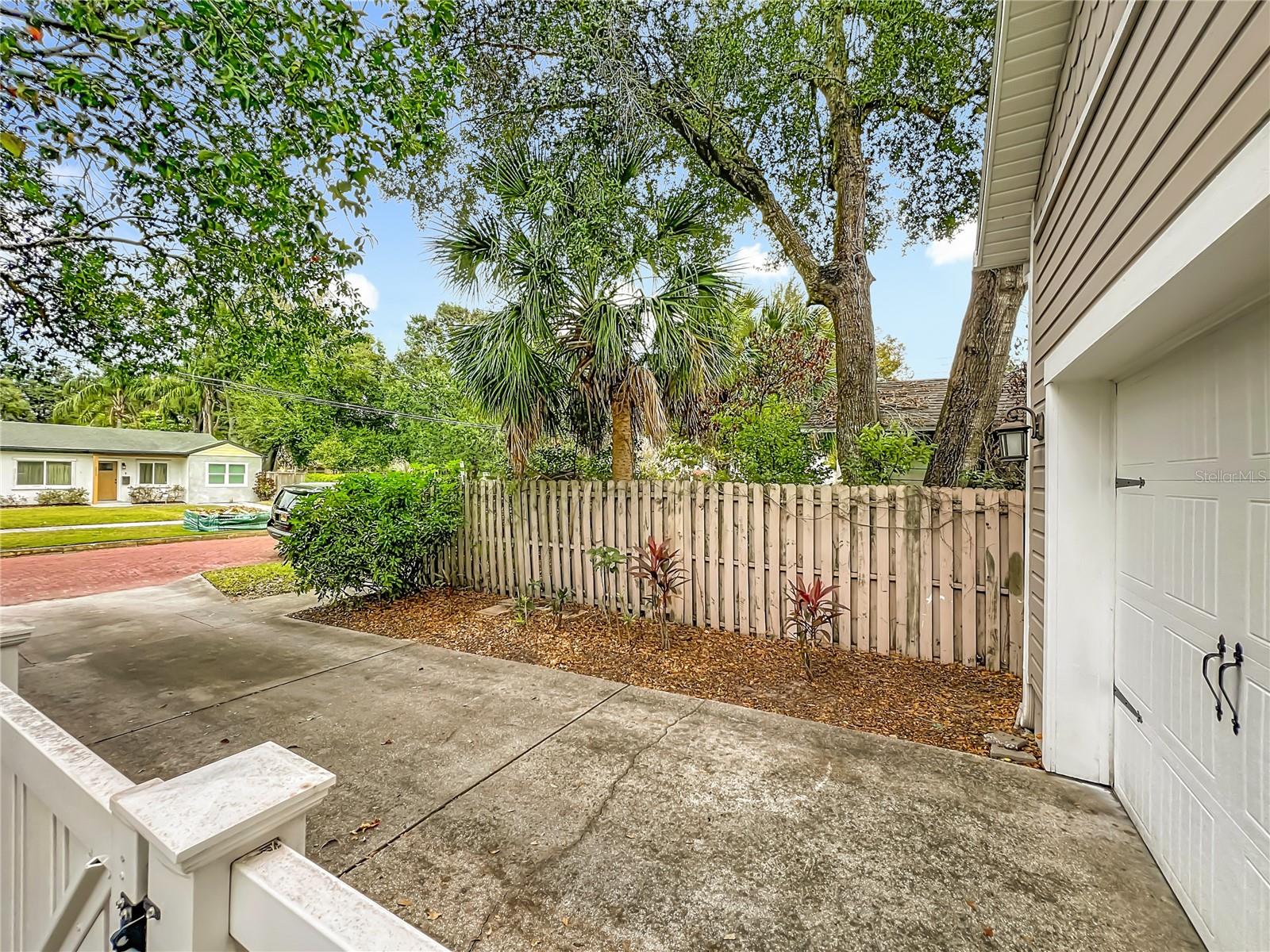 COLONIALTOWN NORTH - Residential