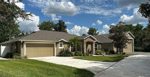 A home in DEBARY